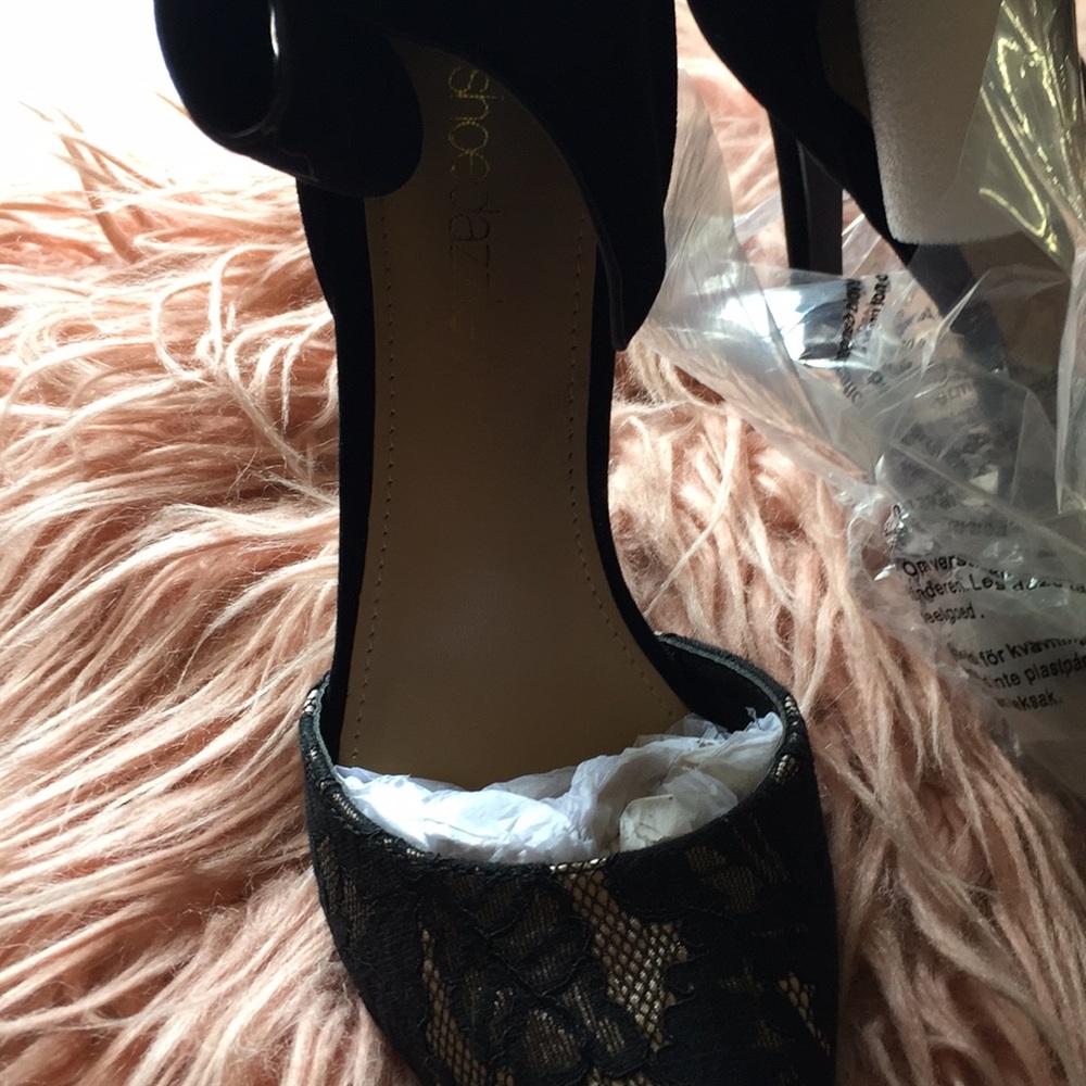 Heels - Picture 3 of 6